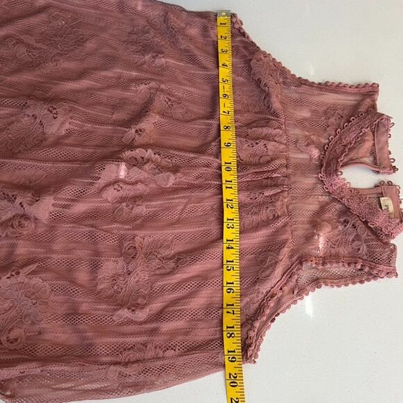 Paper Tee Women's Size Large Sleeveless Top Blouse Lace Lavender Lace 95% Polyam - Picture 7 of 8